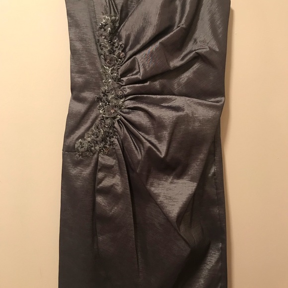 Metallic Grey, Strapless Cocktail Dress - Picture 5 of 8